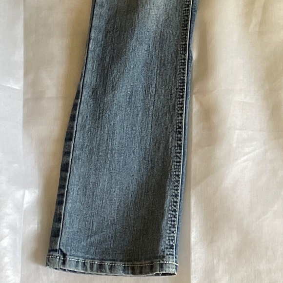 Vigoss Women's Classic Blue flair Leg Jeans - Picture 3 of 8